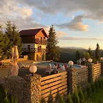 Guest house Panorama Karpat Yablunytsya