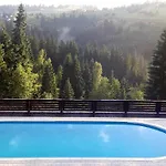 Panorama Karpat ヤブルニツァ