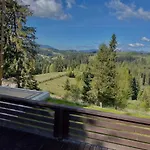 Panorama Karpat Yablunytsya