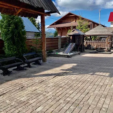 Panorama Karpat בית הארחה *