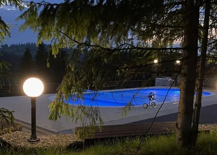 Konukevi Panorama Karpat *