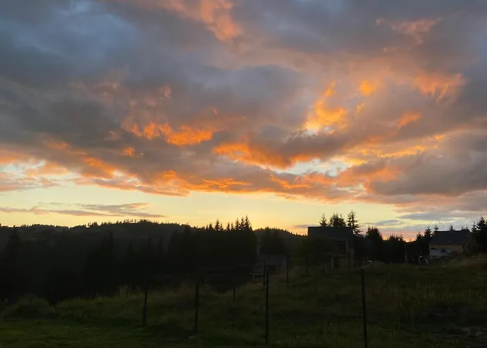 Konukevi Panorama Karpat