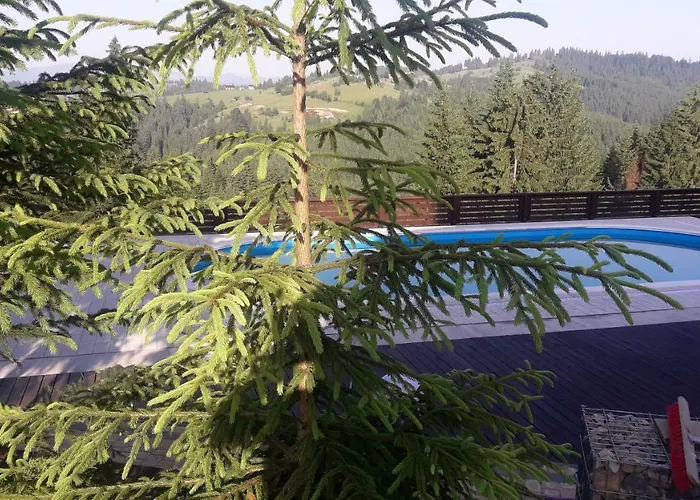 Konukevi Panorama Karpat *