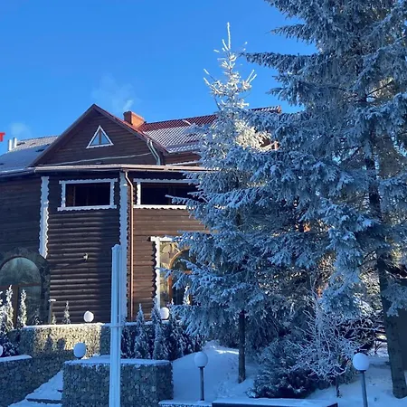 Panorama Karpat Yablunytsya